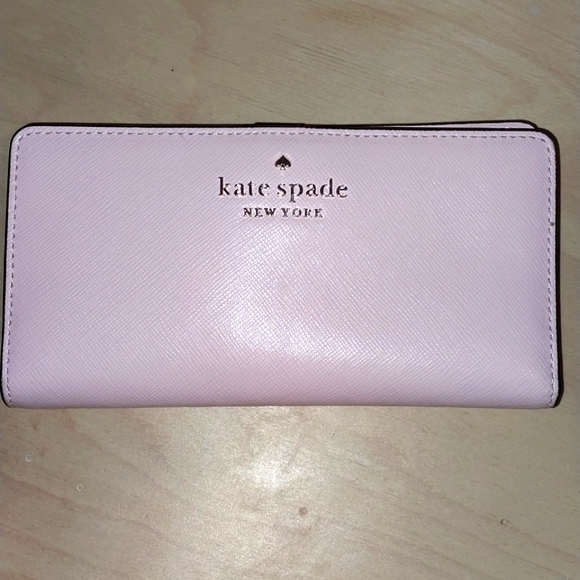Kate Spade Wallet - Picture 1 of 3
